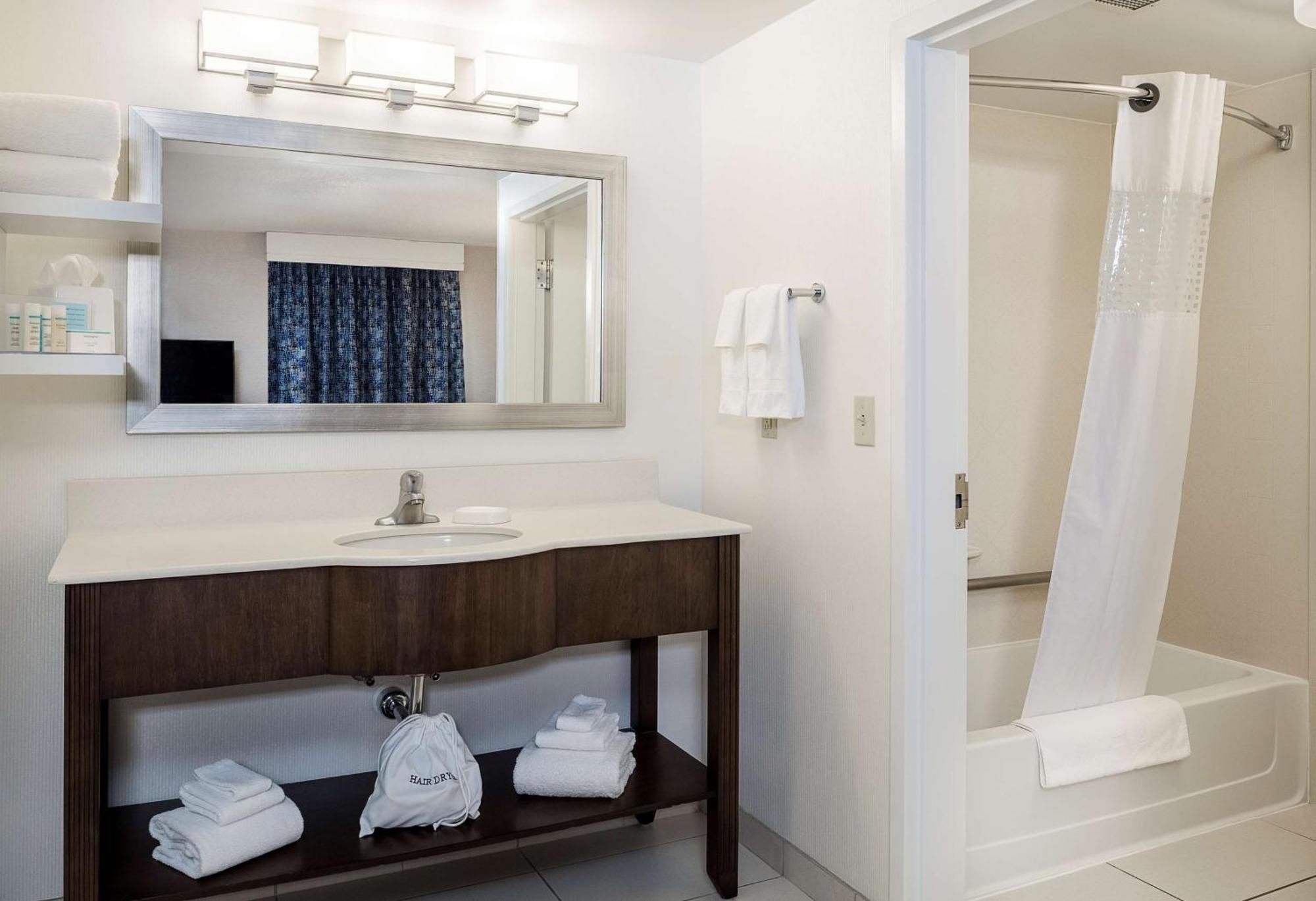 Hampton Inn & Suites By Hilton Dartmouth - Halifax Екстер'єр фото